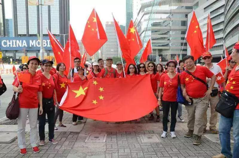怎么才能让他爱上我?|连接有趣灵魂的知识星球